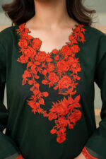 Emerald Floral Embroidered 2-Piece Suit - Image 4