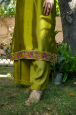 Olive Moss Silk 3-Piece - Image 5