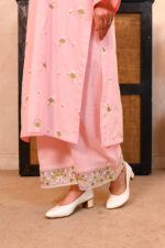 Blush Meadow 3-Piece - Image 3